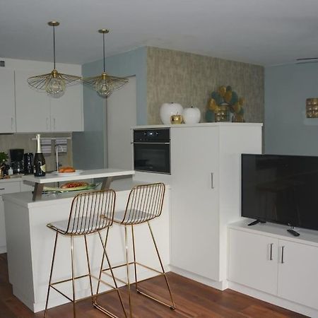 Moderne Ferienwohnung Merano Bagian luar foto
