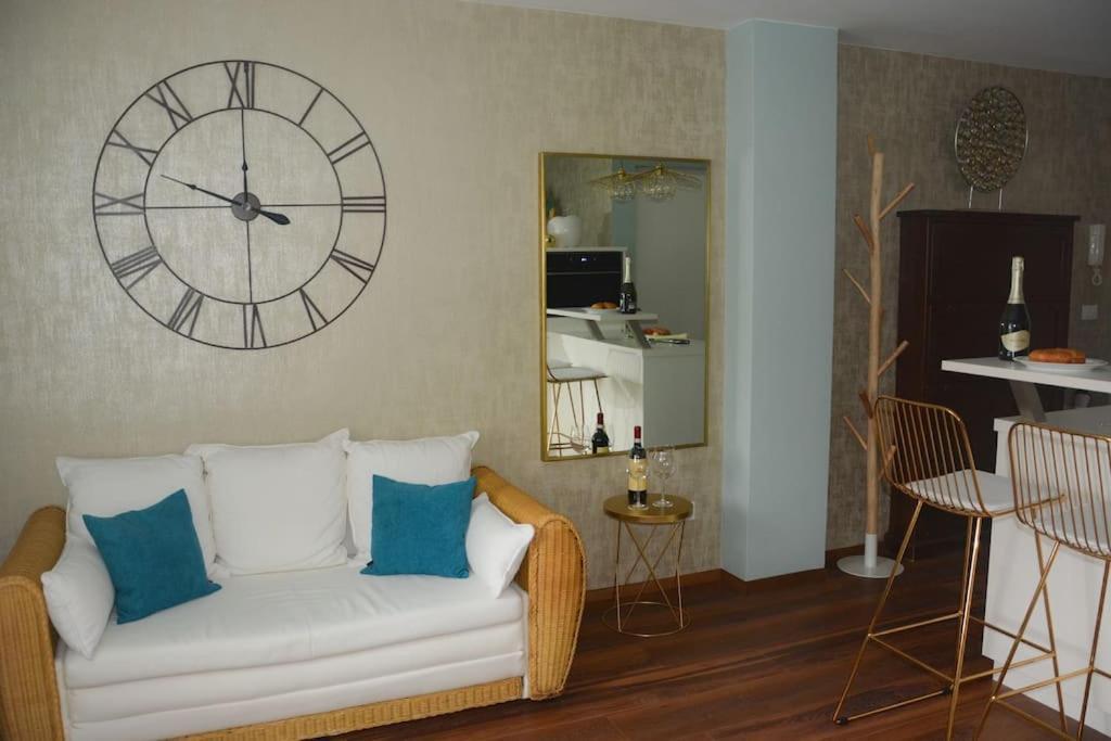 Moderne Ferienwohnung Merano Bagian luar foto