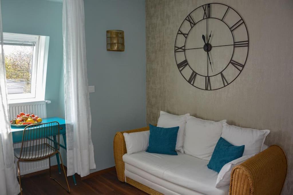 Moderne Ferienwohnung Merano Bagian luar foto