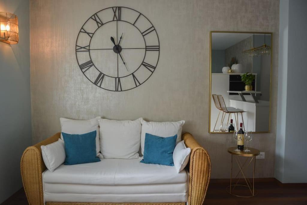 Moderne Ferienwohnung Merano Bagian luar foto