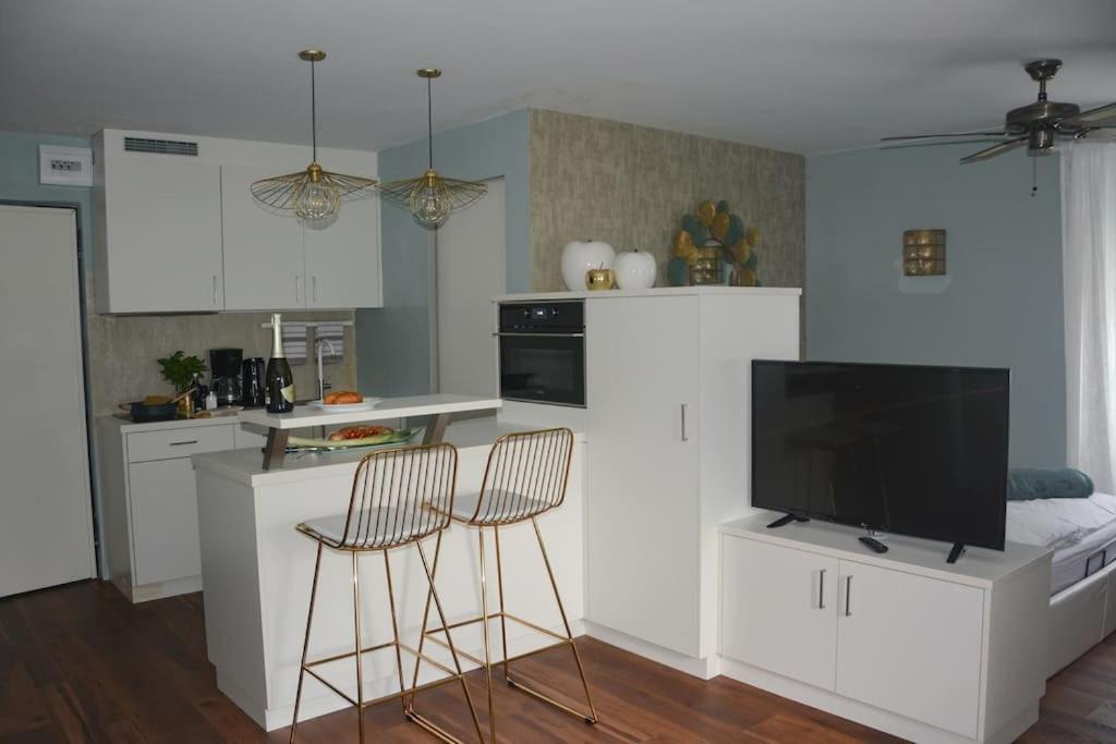 Moderne Ferienwohnung Merano Bagian luar foto