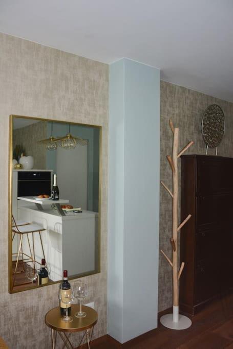 Moderne Ferienwohnung Merano Bagian luar foto